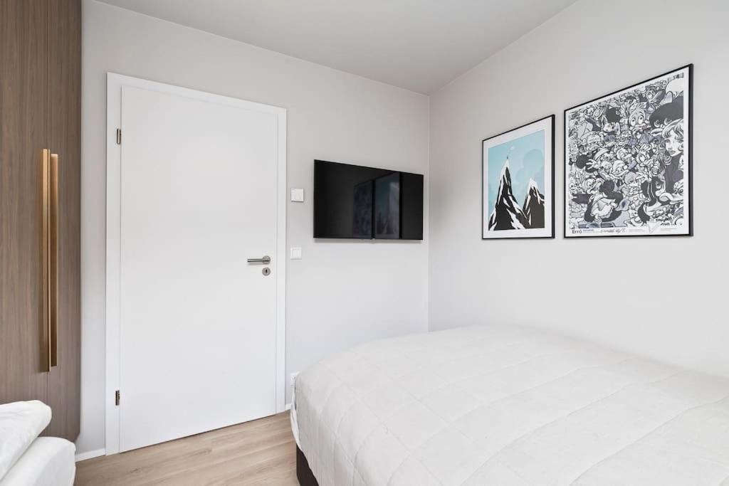 Skylight Lux 3br/2ba Center With Free Parking